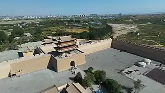 Zicht vanuit het fort op de stad