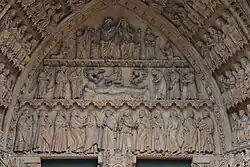 Timpaan boven het portaal van de H. Maagd[3]