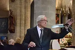 Jo Ivens tijdens zijn afscheid als dirigent van het Basiliekkoor Hulst in 2016