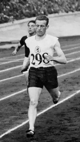 Harry Broos in 1928.