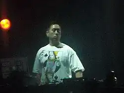 Joe Hahn, dj, sample, programmeren, achtergrondzang