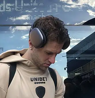 Rodon met Leeds United in 2025