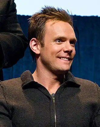 Joel McHale bij het Saban Theatre op 3 maart 2010