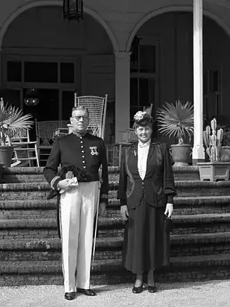 Brons en echtgenote (1947)