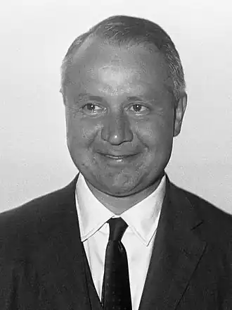 John William Middendorf