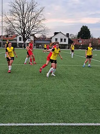 Aurélio (rechts) tijdens een wedstrijd tegen Jong FC Twente in 2025