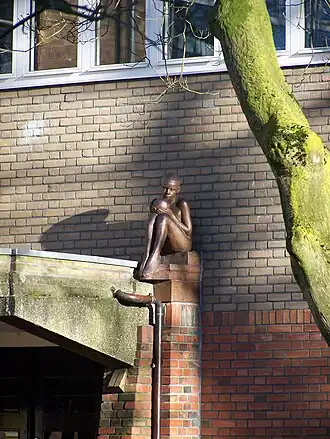 Jongen met bal in Utrecht (1923)