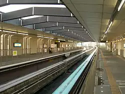 Interieur van station Jono