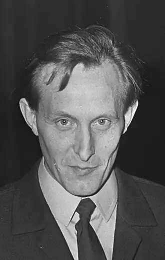 Joop van Stigt in 1967, bij de uitreiking van de Zilveren Houtzaagmolenprijs