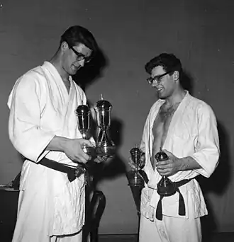 Hein Essink (r) en Anton Geesink in 1958