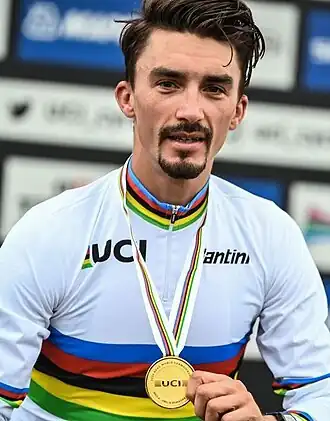 Alaphilippe als wereldkampioen op de weg, 2020.