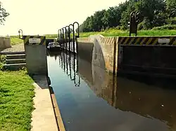 Junne sluis bootje ingevaren