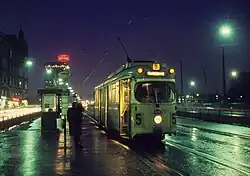 De laatste afgeleverde gelede wagen, nr. 900, op lijn 5 op de Amager Boulevard / Thorshavnsgade; 9 februari 1970.