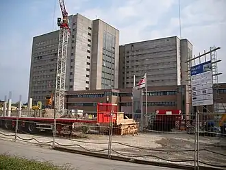 K12, het grootste gebouw op de campus.