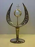 Monstrans (1963), deels verguld zilver met zirkonen en amethisten