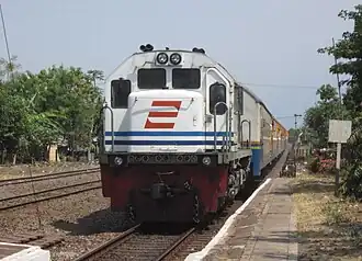 KA Penataran op station Porong met bestemming Surabaya