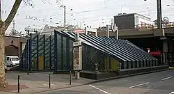 Toegang van de ondergrondse halte Hansaring