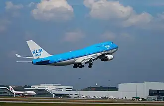 Het betrokken vliegtuig, een Boeing 747-400 met vliegtuigregistratie "PH-BFC"