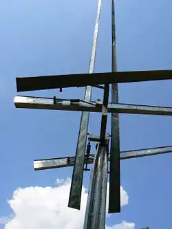 Two vertical, three horizontal lines in Otterlo