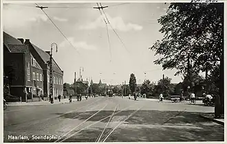 Het Soendaplein ziende naar het noorden omstreeks 1935