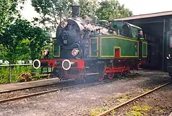 Stoomlocomotief 7-57 Bonne van Hoogovens Stoom IJmuiden tijdens het Bello Festival van 1995 voor de locomotievenloods te Hoorn, 1 juli 1995. Foto: Rob Veninga.