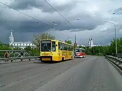 Trams van de types KTM-8 en KTM-5; 2004.