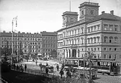 Het stationsplein rond 1905