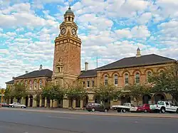 postgebouw uit 1899 in 2005