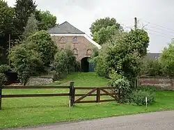 Vloedschuur op een donk