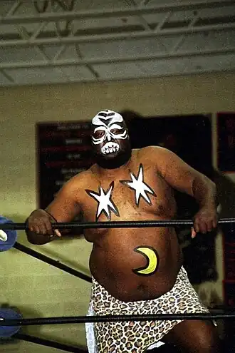 Haris als Kamala in 2009