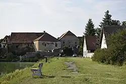 Bij een van de vijvers (2019)