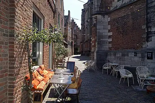 Kanunnikenhuisjes St. Stevenskerkhof