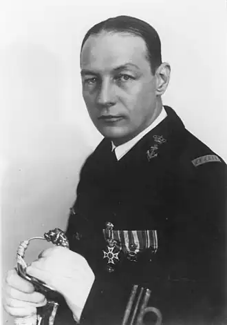 Karel Doorman als luitenant-ter-zee der eerste klasse in 1930
