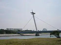 De Kasai-Nagisa-brug, die toegang geeft tot het westelijke eiland