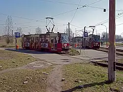 Niet-gemoderniseerde Konstal 105N-trams aan het eindpunt van de lijnen 11 en 20 in 2008.