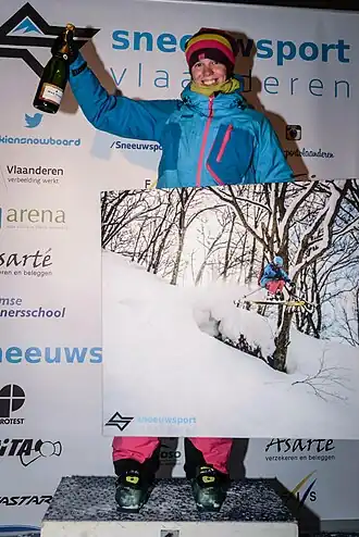 Katrien Aerts tijdens de huldiging op de 'Winter Closing', de seizoensafsluiter van Sneeuwsport Vlaanderen