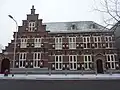 Voormalig gemeentehuis en apotheek