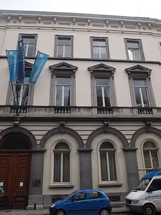 Hoofdzetel van de Optima Bank aan de Keizer Karelstraat 75 in Gent.