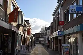 Keizerstraat met op het eind De Plaats