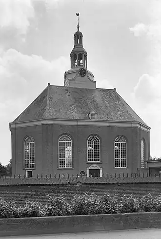 Foto van de kerk in 1965