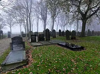 Bijzondere begraafplaats Baarlo anno 2011