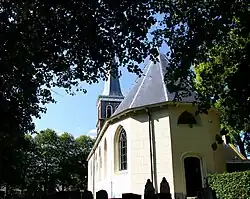 Kerk (oostzijde)