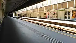 De perrons na de ombouw tot metro.