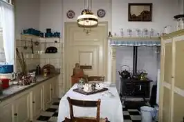 Interieur van 19e-eeuwse keuken in het museum