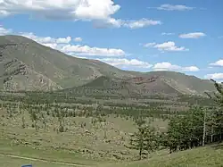 uitgedoofde vulkaan in het noorden van het Changajgebergte