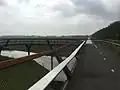 Wegdek loopt boven het achterkanaal