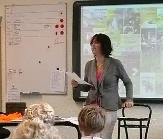 Corien Oranje tijdens de Kinderboekenweek 2013