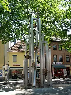 6: Brunnen am Postplatz (1985)
