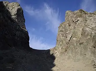 De poort door de berg