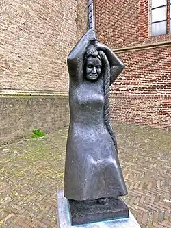 De Klokkenluidster door Gosse Dam